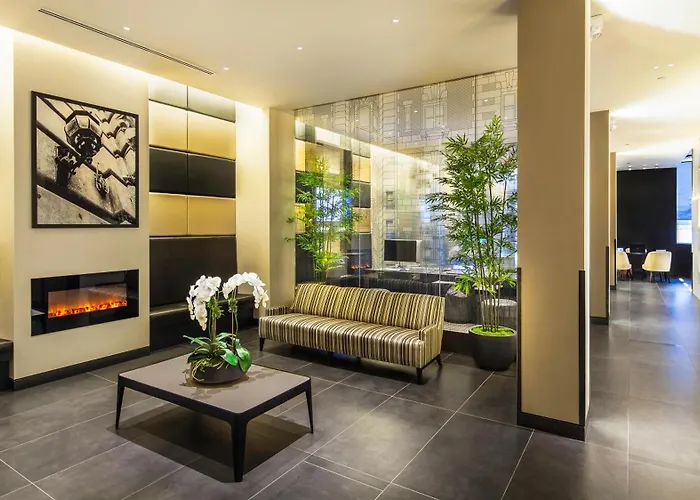 The Hotel At Fifth Avenue