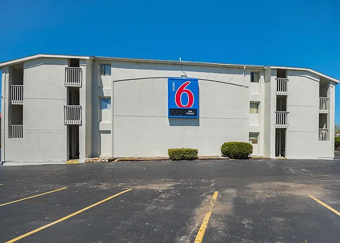 Motel 6-Blue Springs, Mo