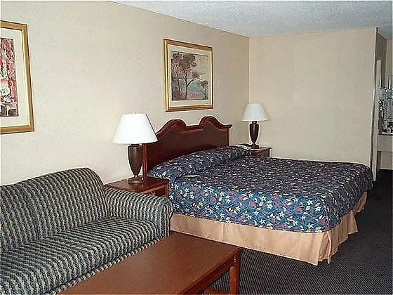 Holiday Inn Rome-Skytop Center