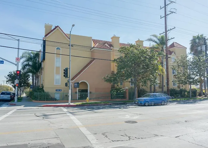 Travelodge Inn & Suites By Wyndham Gardena Ca