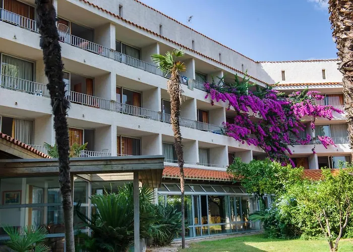 Hotel Le Domaine Du Mas Blanc By Popinns