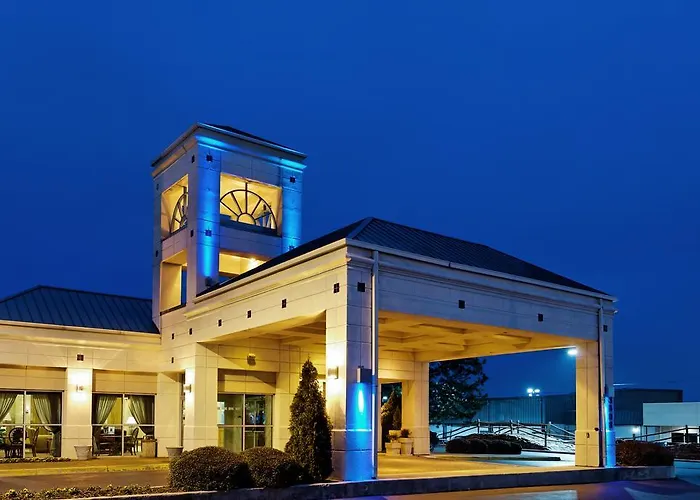 Holiday Inn Express Hotel & Suites Huntsville University Drive