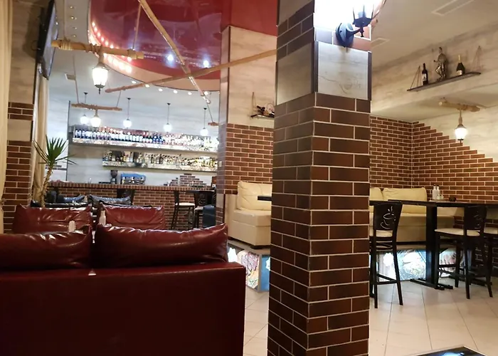 Tiara Hotel