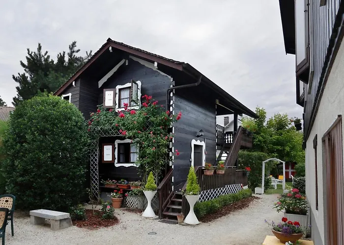 Hotel Les Marronniers