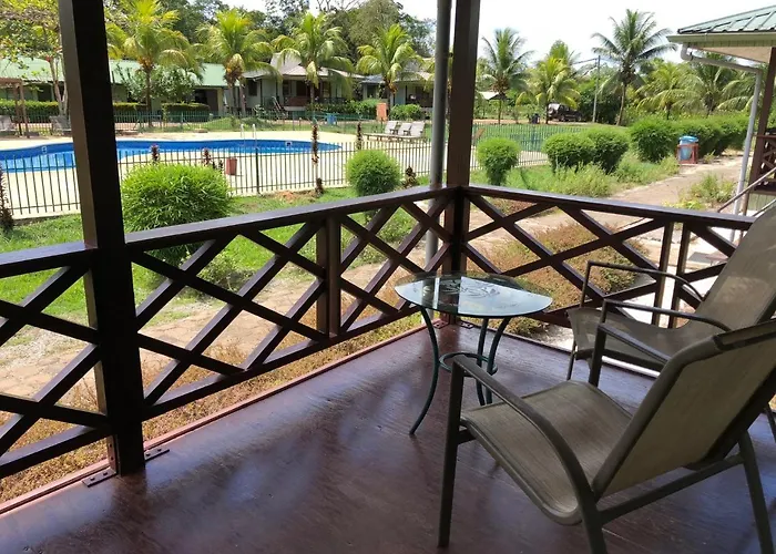 Overbridge River Resort