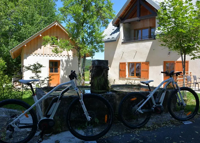Val Lachard