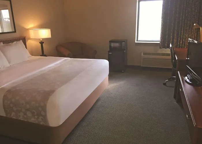 La Quinta Inn By Wyndham Milwaukee West Brookfield