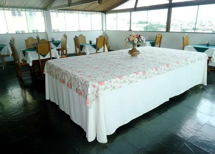 Del Rey Hotel