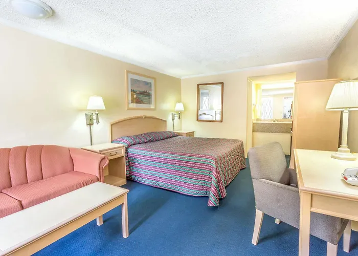 Knights Inn Norcross