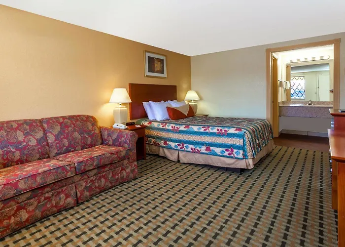 Knights Inn - Seymour