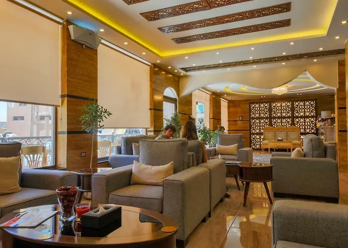 Town Season Hotel