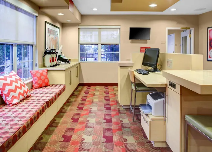 Hawthorn Extended Stay By Wyndham Cincinnati Ne Mason