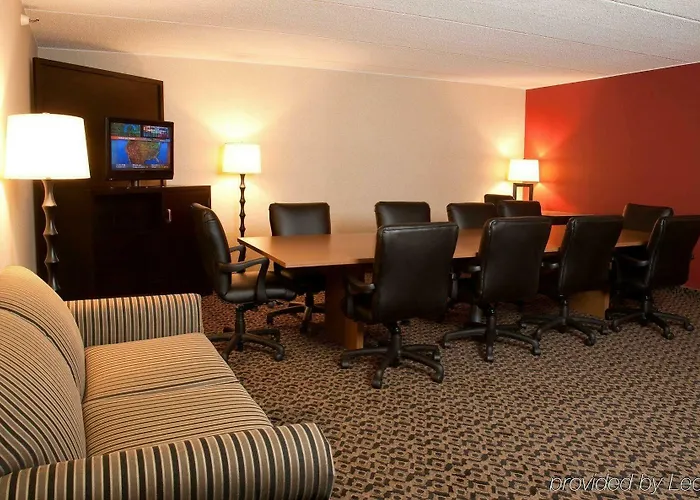Mankato City Center Hotel