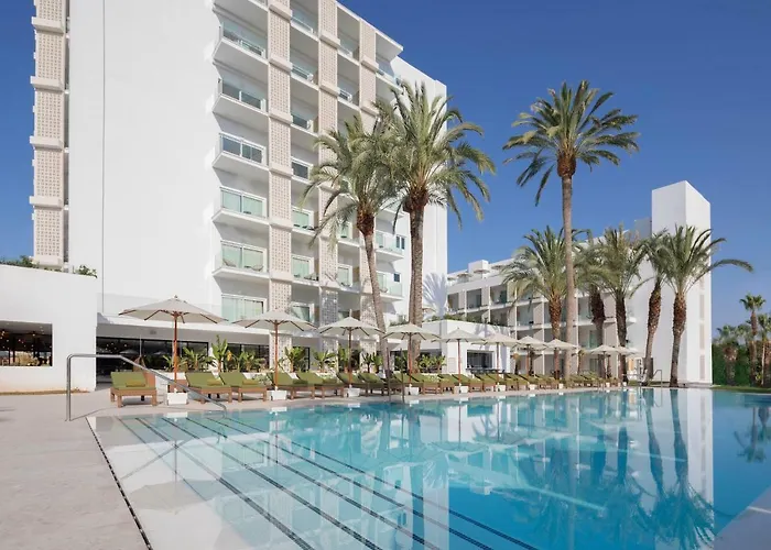 Hm Ayron Park - Adults Only