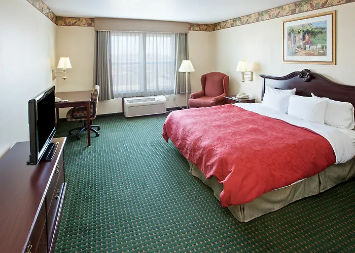 Country Inn & Suites By Radisson. Elkhart North