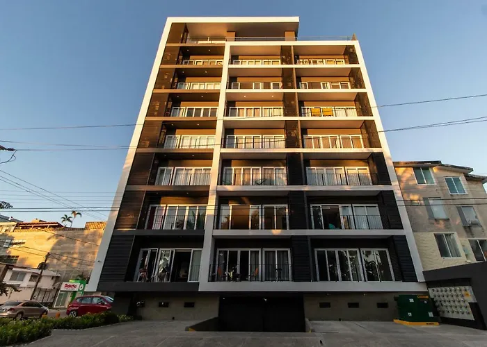 Niza Five Luxury Beach Apartments