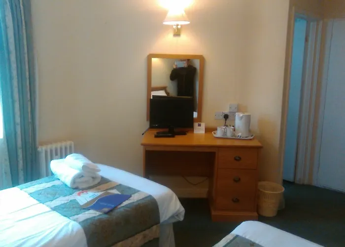 Monarch Hotel