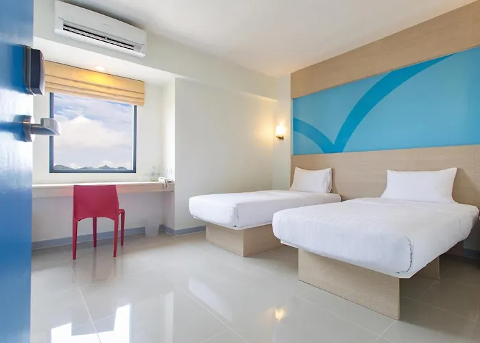 Hop Inn Phuket Old Town