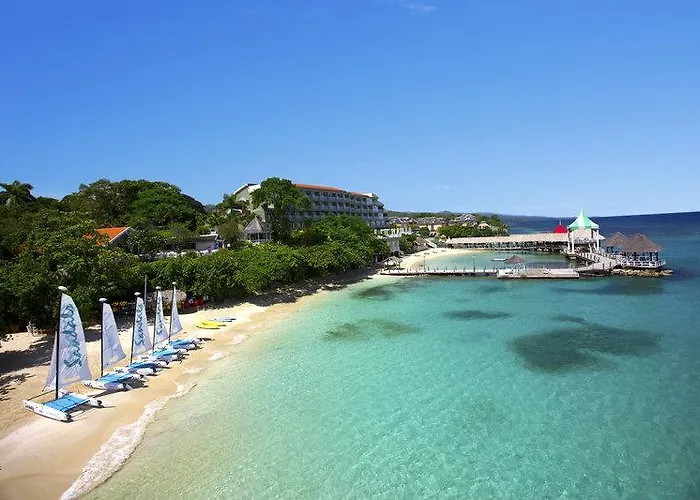 Sandals Grande Riviera Beach & Villa Golf Resort