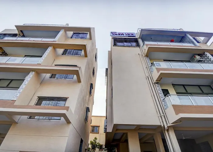 Treebo Sayaji Residency