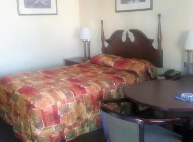 El Rancho Motel