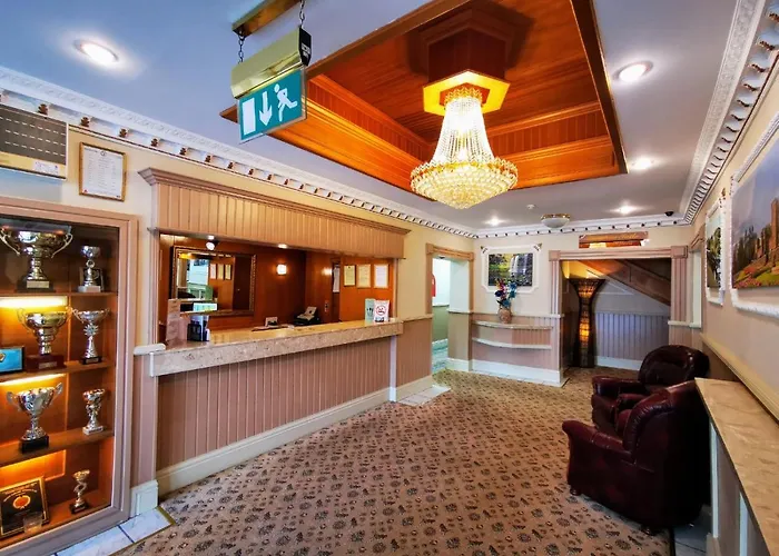 Castle Hotel