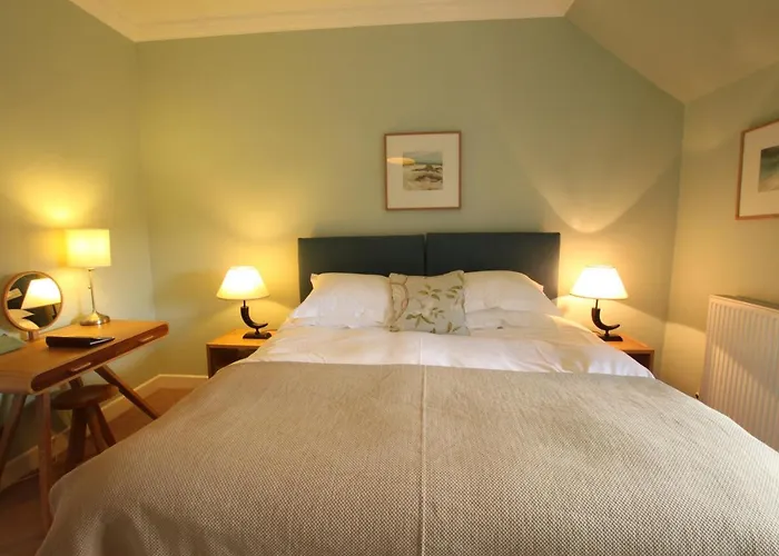 The Colonsay Hotel