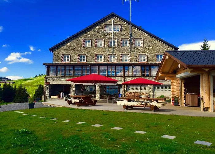 Maison de Montagne de Bretaye accès par le train arrêt Bouquetin