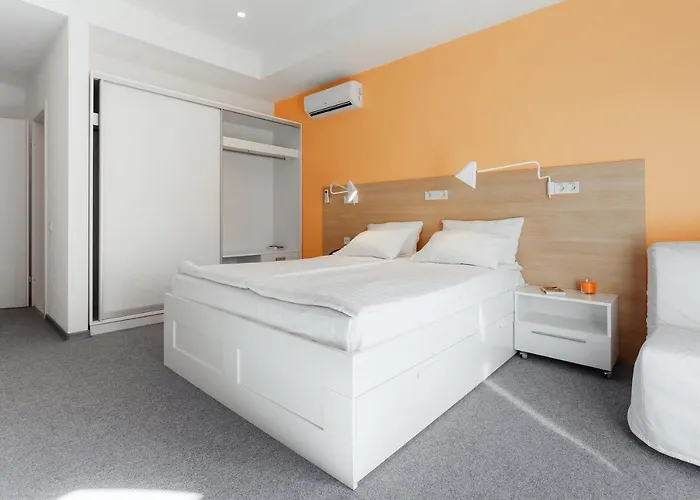 Orange Hotel Odessa