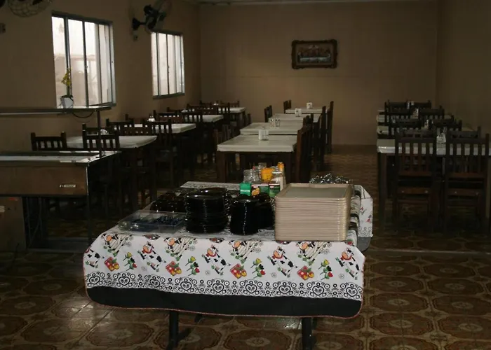 Hotel Pousa La