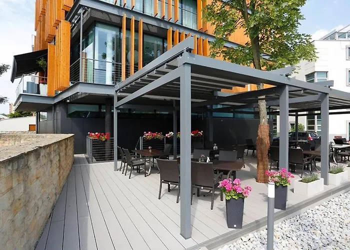 Piano Hotel & Restaurant